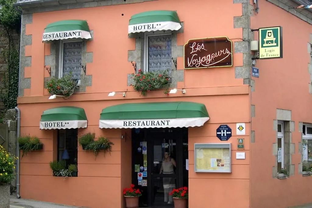 **  Hotel Restaurant Des Voyageurs Ploneour-Lanvern France